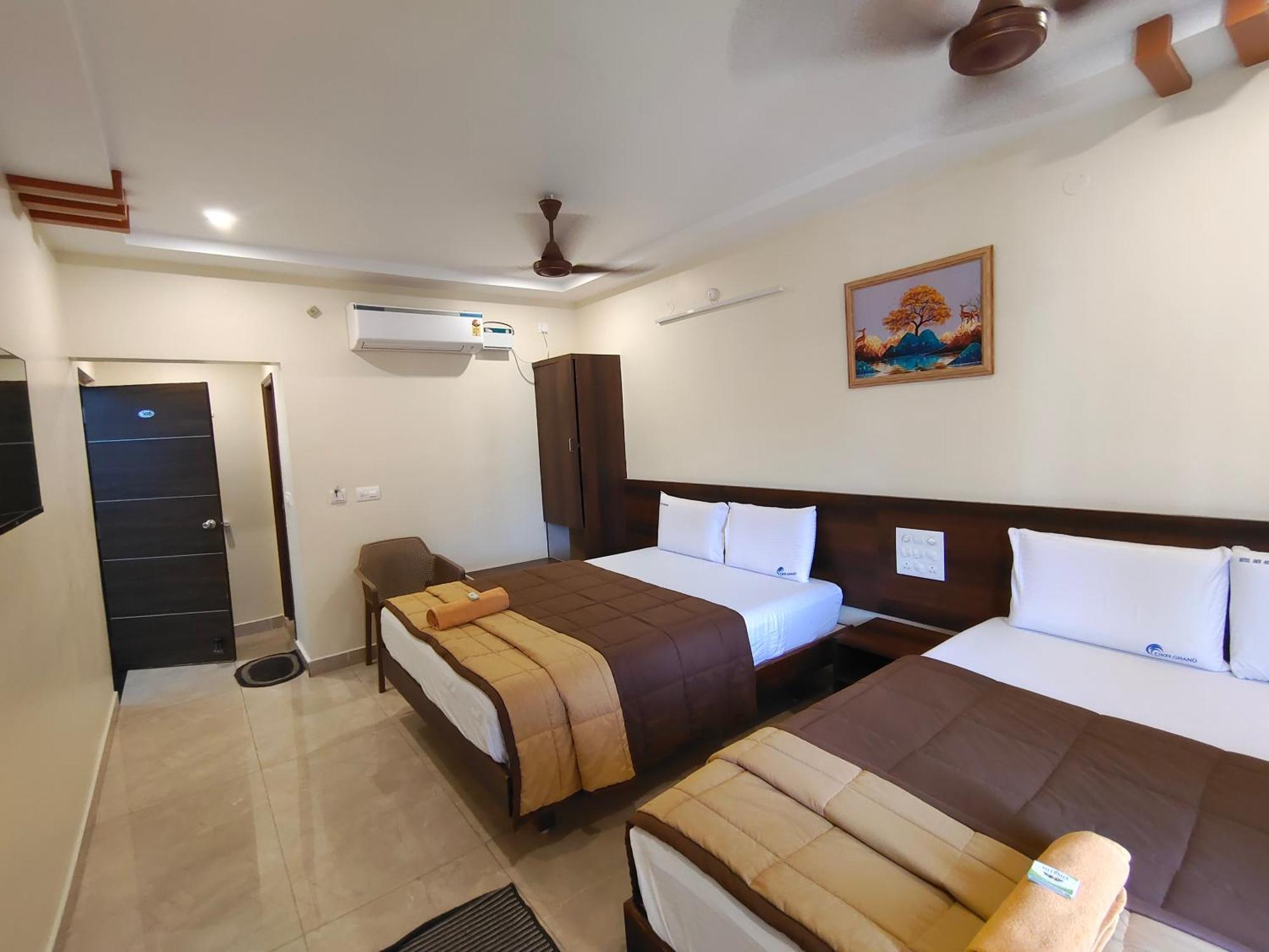Hotel Dkr Grand Tirupati Exterior photo