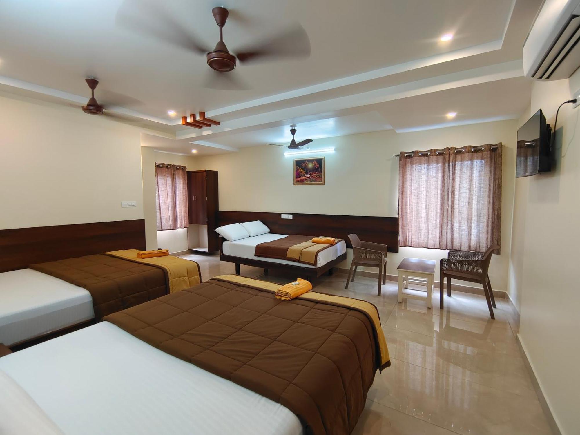 Hotel Dkr Grand Tirupati Exterior photo