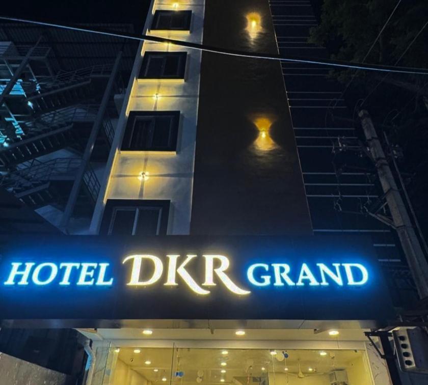 Hotel Dkr Grand Tirupati Exterior photo
