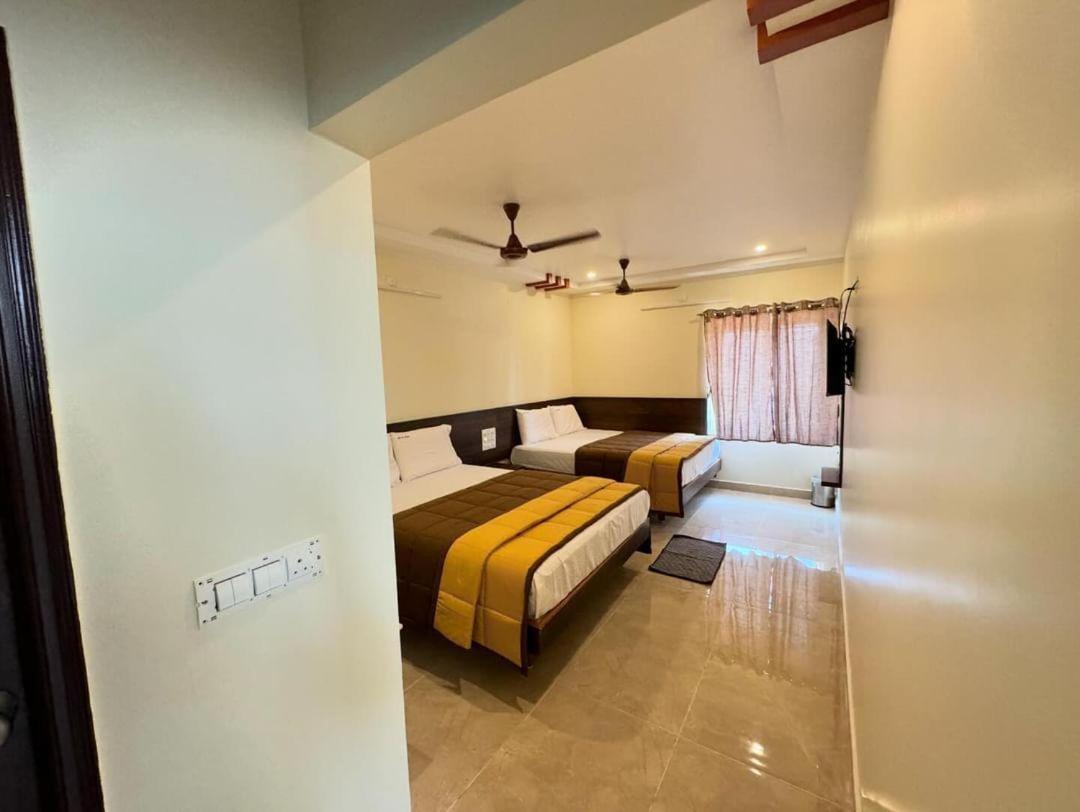 Hotel Dkr Grand Tirupati Exterior photo
