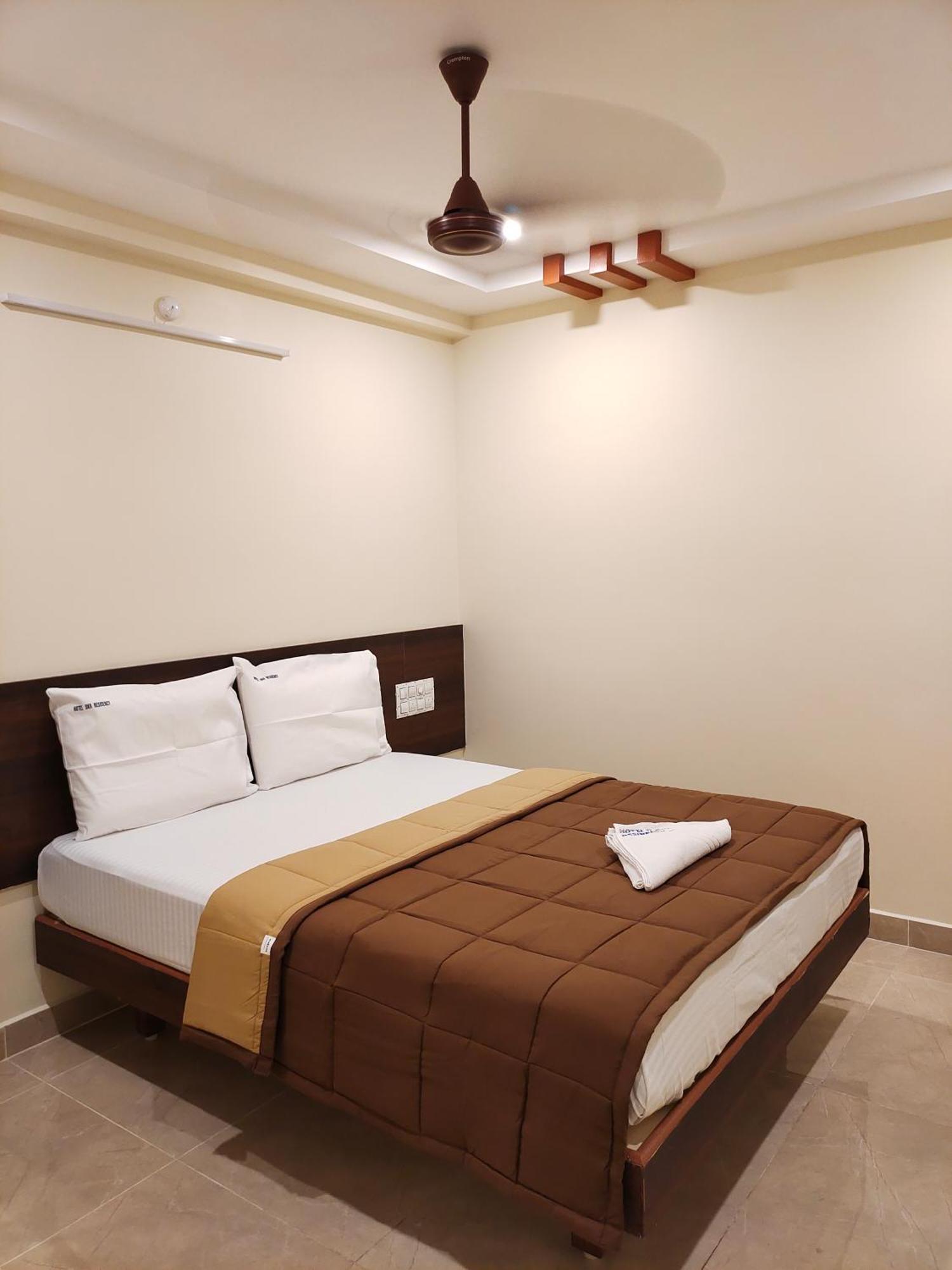 Hotel Dkr Grand Tirupati Exterior photo